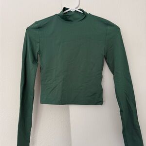 Aritzia Babaton Contour Mockneck